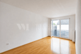 Attraktive 3-Zimmer-Wohnung in BASF-Nähe mit Balkon und Garage - Schlafzimmer