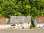 Gepflegtes MFH mit 3 Wohneinheiten & großzügigem Grundstück – nahe dem Bostalsee (Nohfelden) - Luftaufnahme