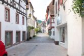 Ideal für Singles – Gepflegte 1-Zimmer-Wohnung in zentraler Altstadtlage - Straßenansicht