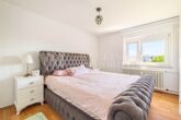 Helle und Freundliche vier Zimmer Wohnung in Ludwigshafen zu Verkaufen - Hauptschlafzimmer