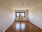 Wohnen in Seenähe – 3-Zimmer-Wohnung mit Balkon, Aufzug & 2 Tiefgaragenplätzen in MA-Rheinau Süd - Schlafzimmer