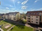 Wohnen in Seenähe – 3-Zimmer-Wohnung mit Balkon, Aufzug & 2 Tiefgaragenplätzen in MA-Rheinau Süd - Aussicht-Balkon