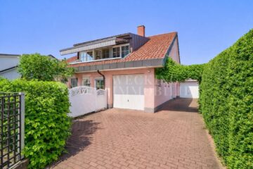 Attraktive DG-Wohnung – ruhig gelegen in Mannheim-Gartenstadt (2. Reihe), 68305 Mannheim, Etagenwohnung