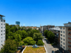 Penthouse-Flair in Bestlage: Lichtdurchflutet, ruhig und mit Weitblick ins Grüne - Ausblick