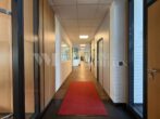 Repräsentative 350 m² Büroeinheit mit 8 Stellplätzen in Schwegenheim – ab November 2025 verfügbar - Flur