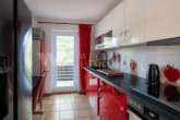 Architektonisch markantes Mehrfamilienhaus der klassischen Moderne - OG-Küche