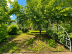 Architektonisch markantes Mehrfamilienhaus der klassischen Moderne - Garten