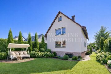 Einladendes Zweifamilienhaus mit großen Garten in Mannheim-Gartenstadt, 68305 Mannheim, Zweifamilienhaus