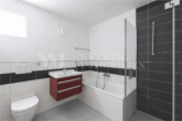 Zeitlose Bauhaus-Architektur – stilvoll wohnen in Mannheim-Casterfeld - Badezimmer