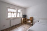 Wohnanwesen mit Innenhof, historischer Scheune und landwirtschaftlicher Nutzfläche - OG-Zimmer3
